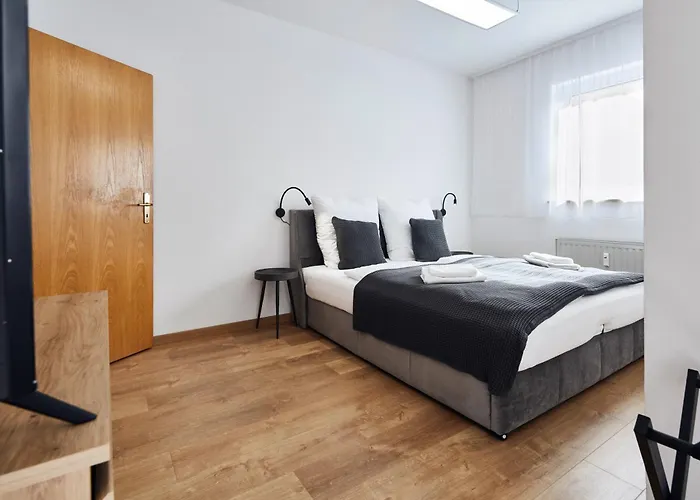 N01 Apartment Im Kuenstlerviertel - Naehe Innenstadt Und Ubahn, 2 Zimmer, 3 Einzelbetten Und Ein Doppelbett