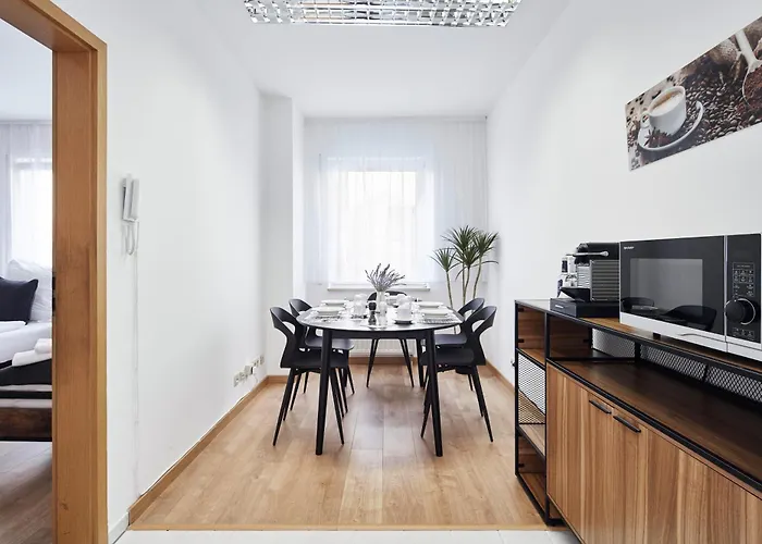 N01 Apartment Im Kuenstlerviertel - Naehe Innenstadt Und Ubahn, 2 Zimmer, 3 Einzelbetten Und Ein Doppelbett