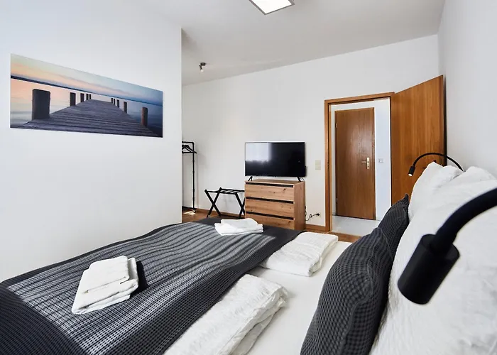 N01 Apartment Im Kuenstlerviertel - Naehe Innenstadt Und Ubahn, 2 Zimmer, 3 Einzelbetten Und Ein Doppelbett