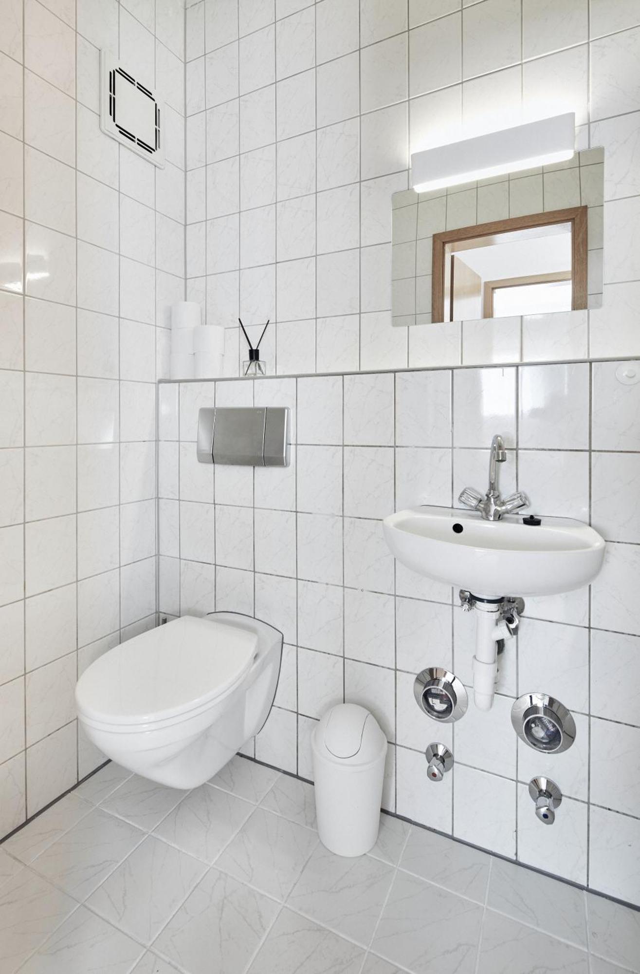 N01 Im Kuenstlerviertel - Naehe Innenstadt Und Ubahn, 2 Zimmer, 3 Einzelbetten Und Ein Doppelbett Apartment Nuremberg
